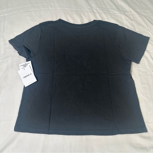 ***New** Dolly Parton Graphic Tee black size M - Picture 8 of 13